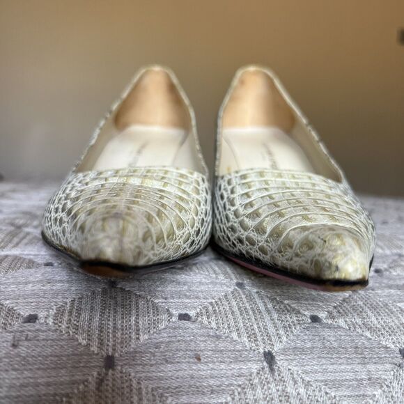 Emanuel Urgaro Paris Embossed Snakeskin Cream Taupe Leather Pumps Pointy Women 8 - Picture 9 of 16